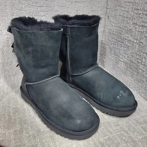 UGG Bailey Bow II Women's Size 8 US Black Sheepskin Suede Shearling Boots