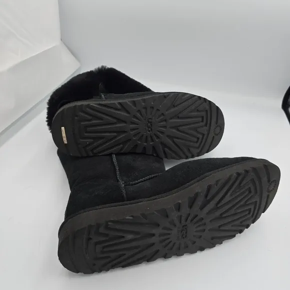 UGG Bailey Button II Boots Black Suede Sheepskin Winter Boots US 9