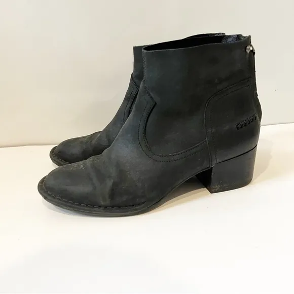 Ugg Bandara Leather Boots Bootie