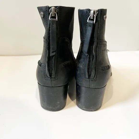 Ugg Bandara Leather Boots Bootie