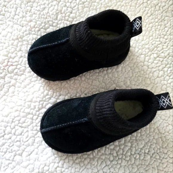 UGG Black High Ankle Booties kids size 7
