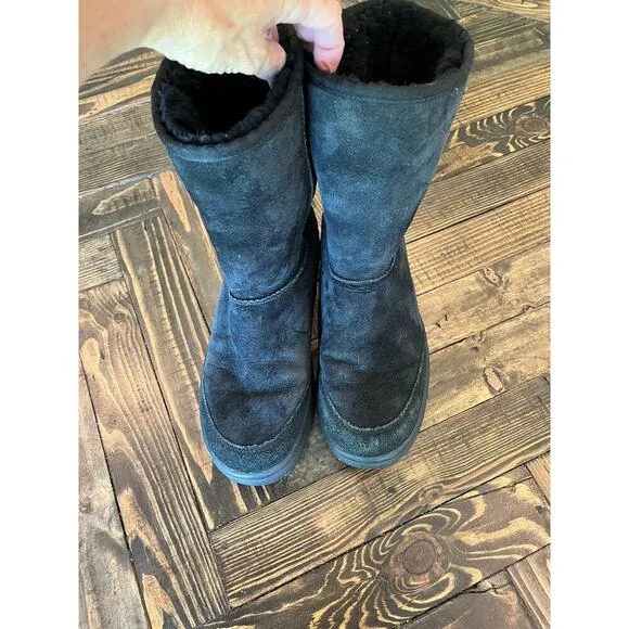 UGG Black Leather Fur Slip On Boots Women W8 Rubber Sole Mobwife Comfy Fuzzy