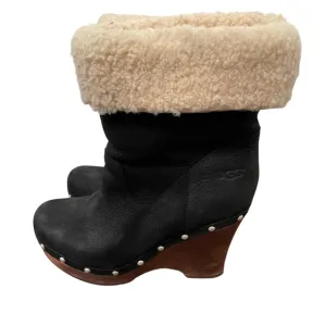 UGG Black Suede Leather Sheepskin Carniege Wedge Boots Size 8