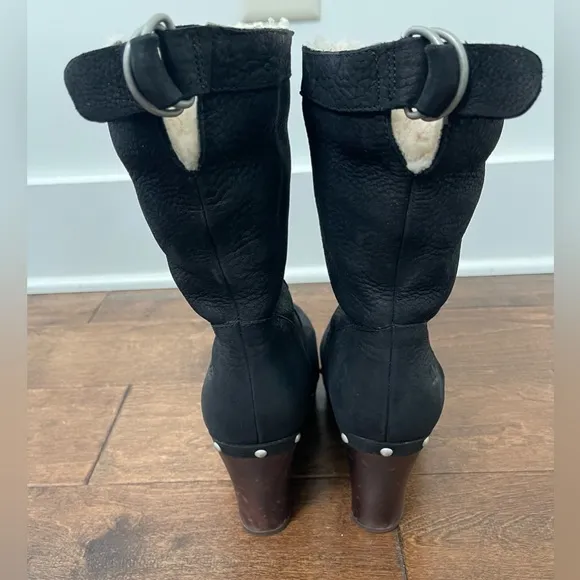 UGG Black Suede Leather Sheepskin Carniege Wedge Boots Size 8