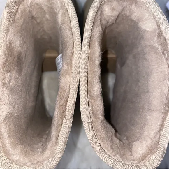UGG Boots classic short women size 9