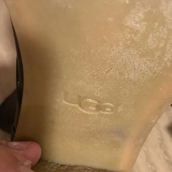 UGG boots leather size 6.5