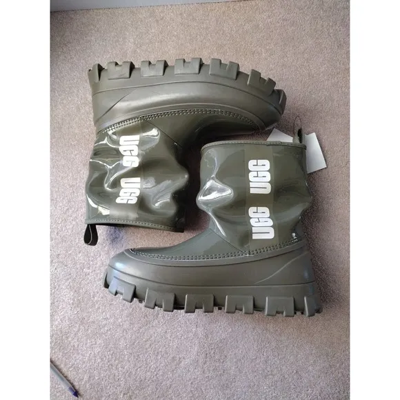 UGG Boots Woman's 7 Classic Burnt Olive Brellah Mini Waterproof 1144059 Raining