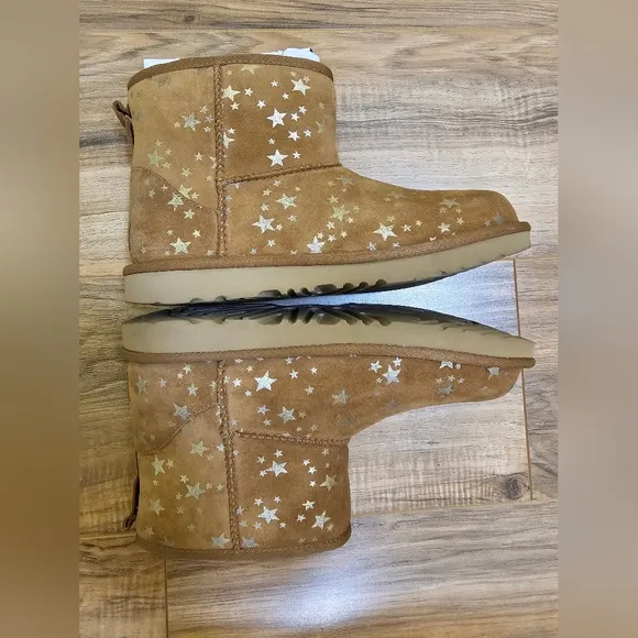 UGG Boots Youth Classic Mini II Stars