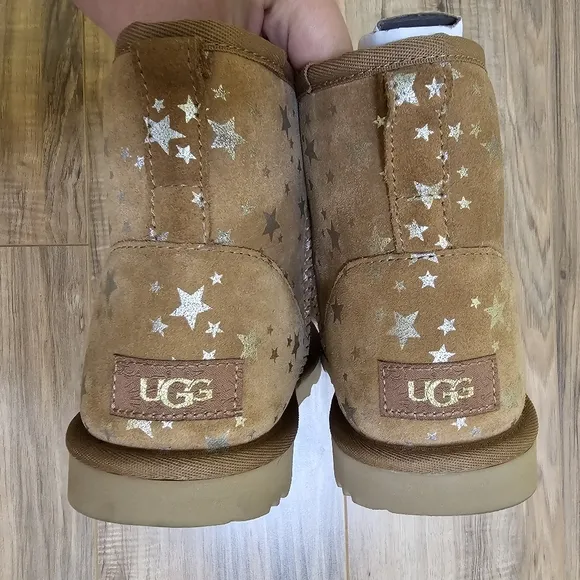 UGG Boots Youth Classic Mini II Stars
