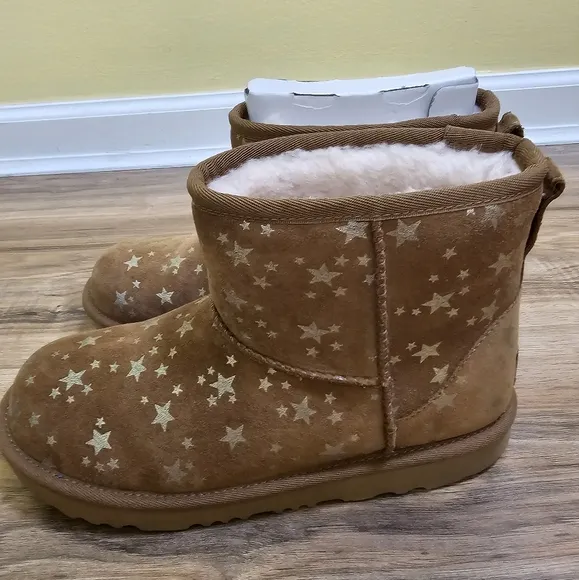 UGG Boots Youth Classic Mini II Stars