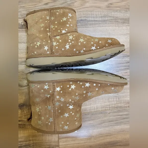 UGG Boots Youth Classic Mini II Stars