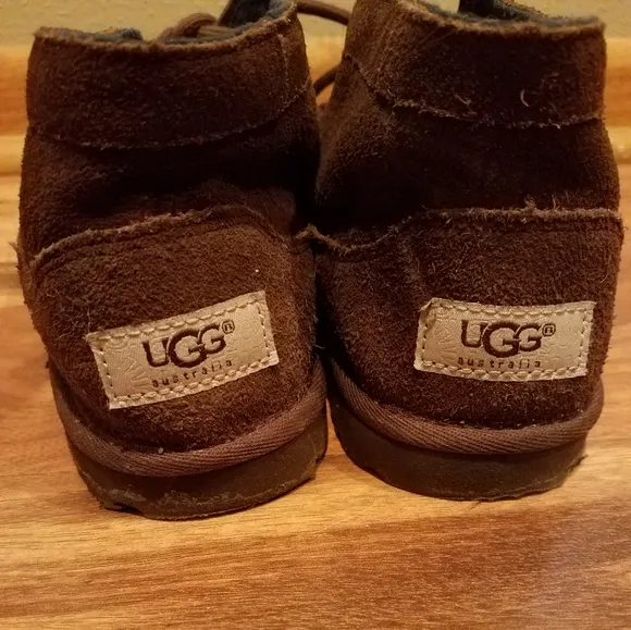 Ugg brown leather boots size big kids size 3