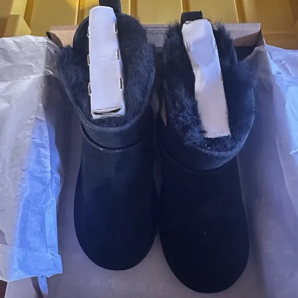 UGG Classic Boots in Box