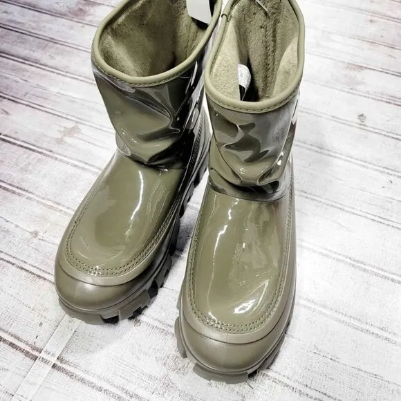 Ugg classic brellah mini boots. burnt olive green