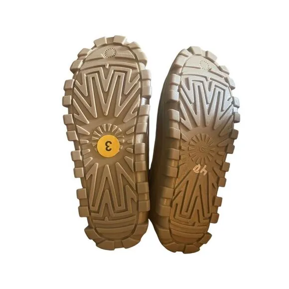 UGG CLASSIC BRELLAH MINI BOOTS