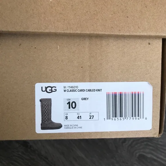 UGG CLASSIC CARDI  CABLED knit BOOTS