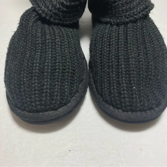 UGG Classic Cardigan Black Tall Knit Boots Sheepskin Women's Size 6