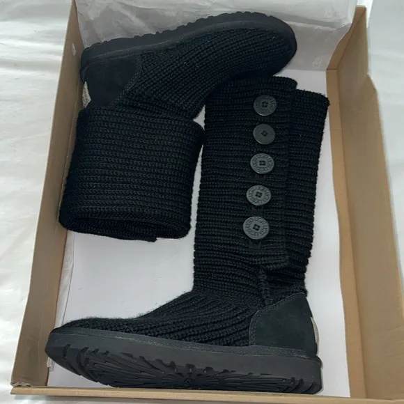 UGG Classic Cardy 5 Button Knit Tall Boots Sheepskin Lining Black Size 7