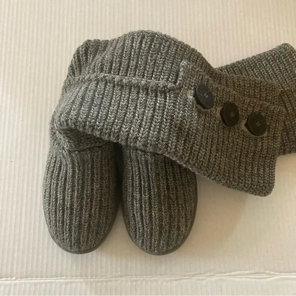 UGG Classic Cardy  Boots Size 6