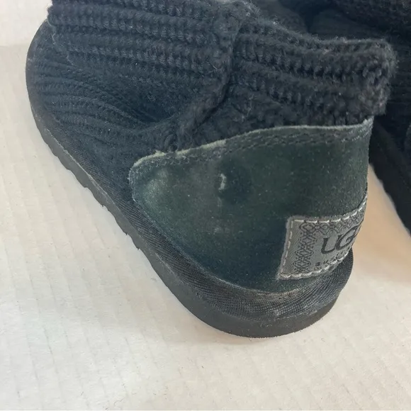 UGG Classic Cardy  Boots Size 6