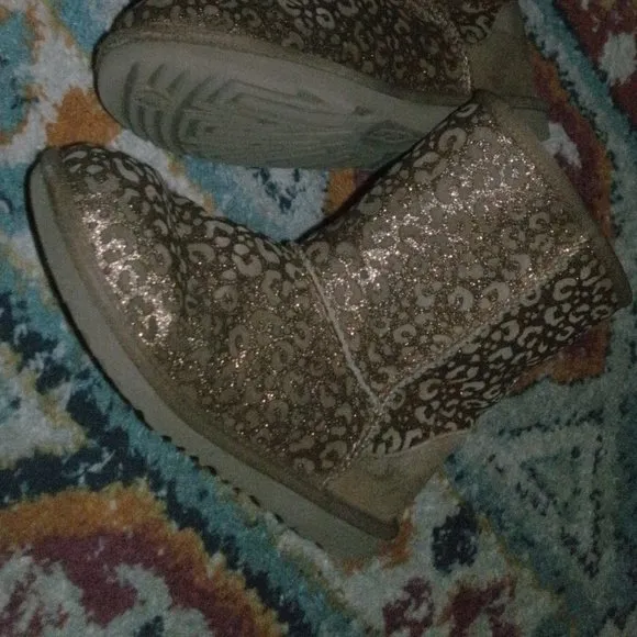 UGG Classic Chestnut Brown Glitter Leopard Print Boots 1112388K girls size 5