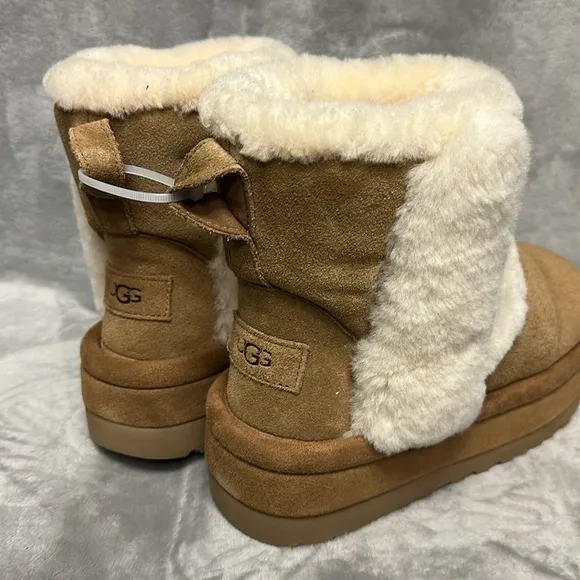 UGG Classic Chillapeak Boots Size 7