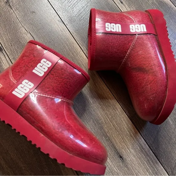 UGG Classic Clear Mini Boots