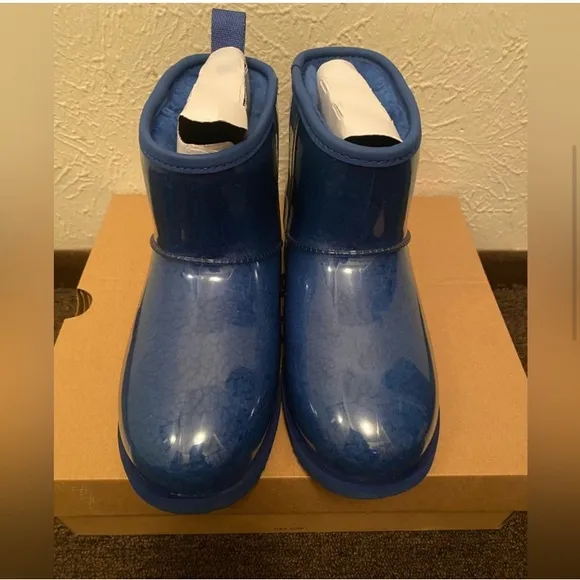 UGG Classic Clear Mini II Kids Boots