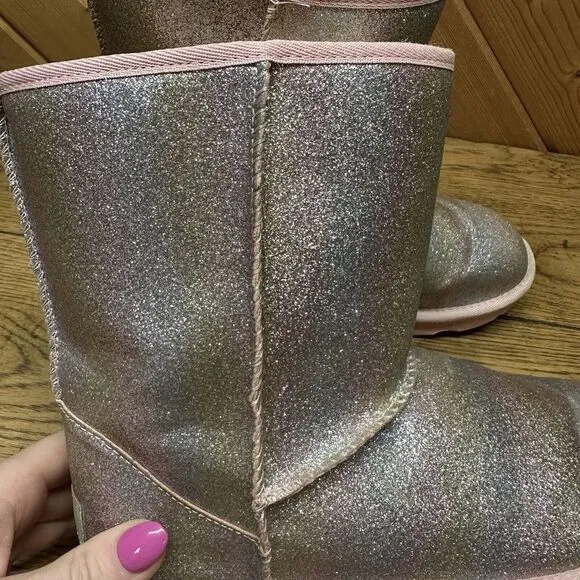 Ugg Classic II Metallic Glitter Pink Boots 6 Kids‎ Rainbow Glitter 1130784K EUC