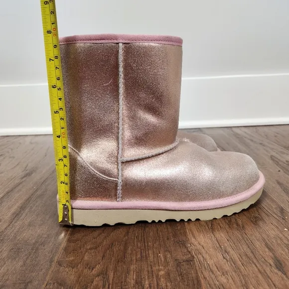 UGG Classic II Metallic Pink kid's boots