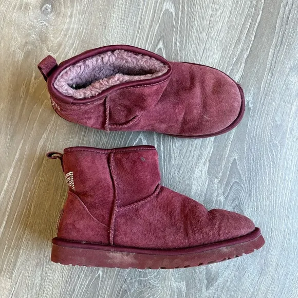 UGG Classic Mini Crystal Bow Boots