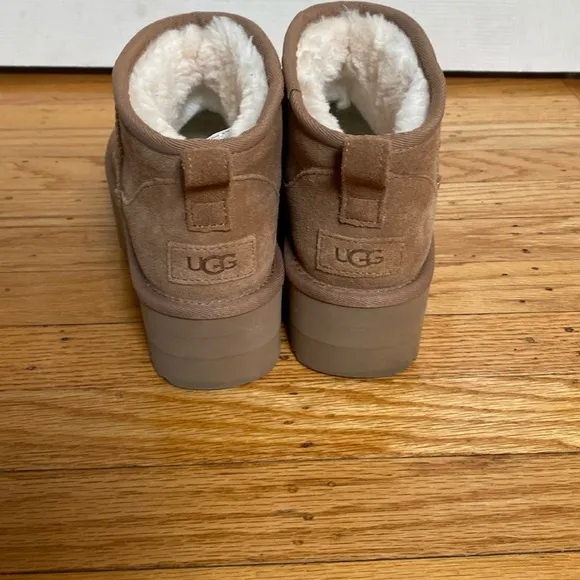 UGG Classic Mini Platform Boots Ankle Booties