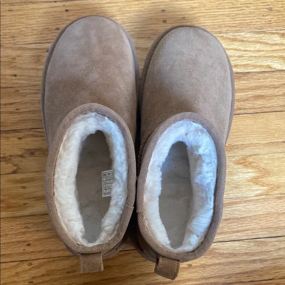 UGG Classic Mini Platform Boots Ankle Booties