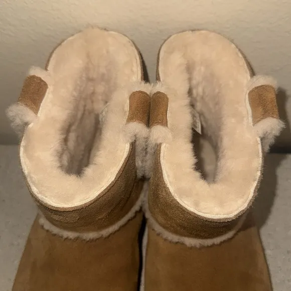 UGG Classic Mini Spill Seam Suede Boots‎ in Chestnut Size 8