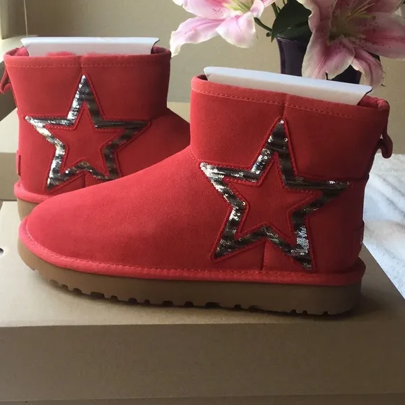 🌟UGG CLASSIC MINI STAR🌟NWT
