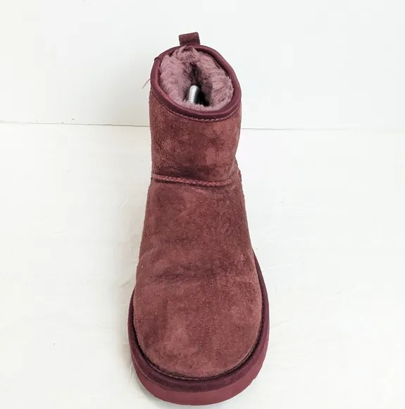 UGG Classic mini with Chrystal bowe