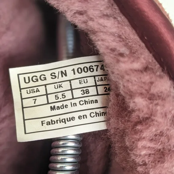 UGG Classic mini with Chrystal bowe