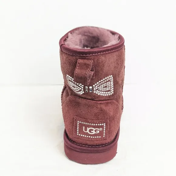 UGG Classic mini with Chrystal bowe
