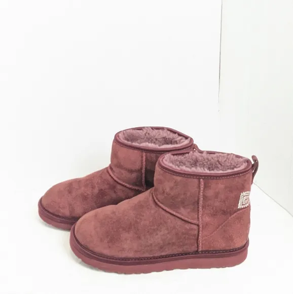 UGG Classic mini with Chrystal bowe