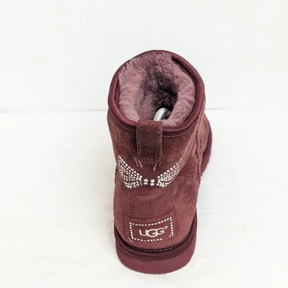 UGG Classic mini with Chrystal bowe
