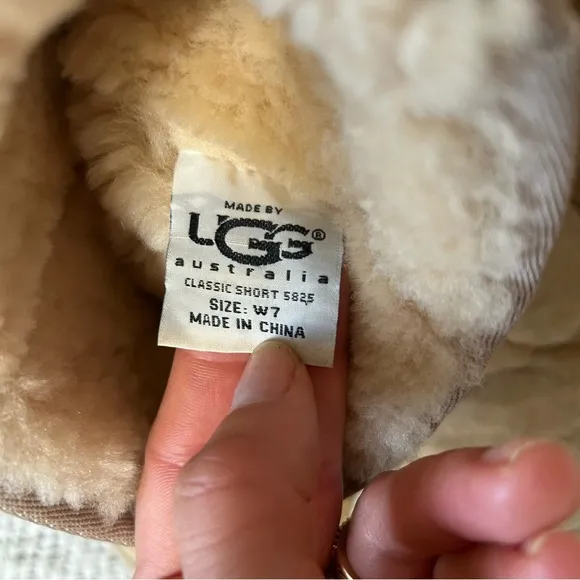 UGG‎ Classic Short Boot