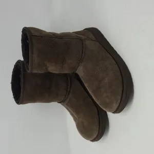 UGG Classic Short Brown Boots Girls Size 4