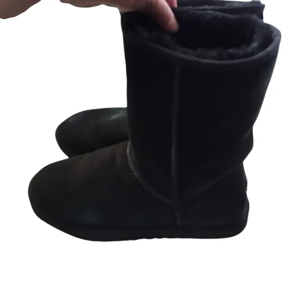 Ugg Classic Short II Black Suede Boots