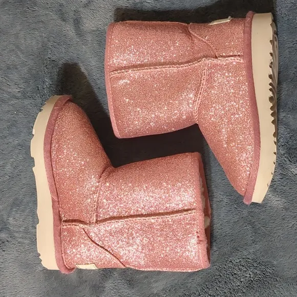 UGG Classic Short II Glitter Pink Boots Kids Girls size 7