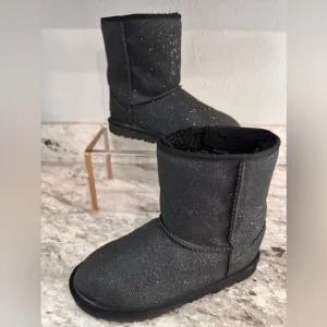 Ugg Classic Short II Glittter Black Boots Youth Size 5
