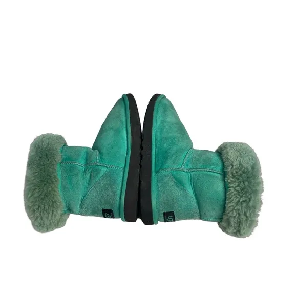 UGG CLASSIC SHORT II Green Mid-Calf Sheepskin Boots 1057780 size 7