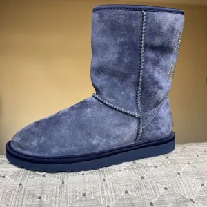 UGG Classic Short Swarovski Crystal Bow Boot Blue Suede Women 6 Sheepskin Cozy
