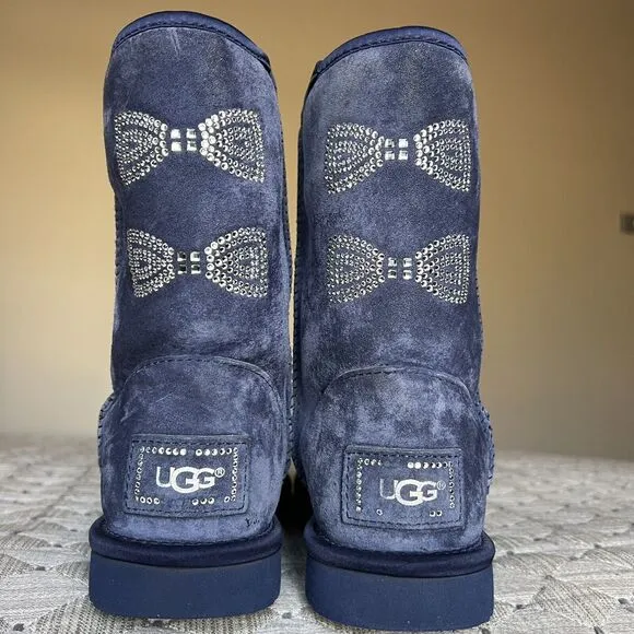 UGG Classic Short Swarovski Crystal Bow Boot Blue Suede Women 6 Sheepskin Cozy