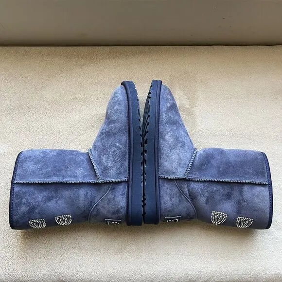 UGG Classic Short Swarovski Crystal Bow Boot Blue Suede Women 6 Sheepskin Cozy