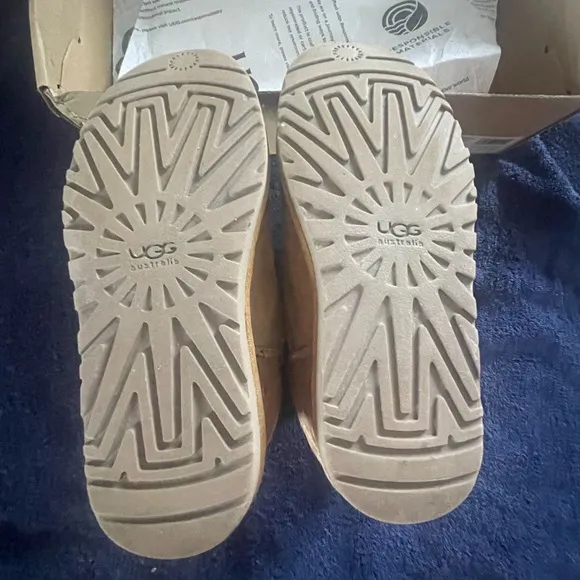 UGG Classic Suede Rustic Weave Boots Size 5